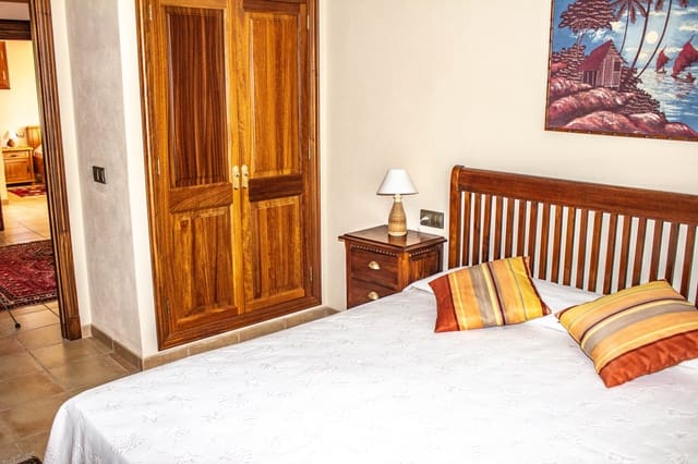 4 chambre Finca/Maison de Campagne à vendre à Alaró avec garage - 3 650 000 € (Ref: 9657869)