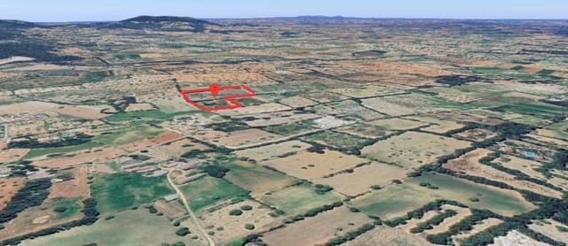 Grunde uden byggetilladelser til salg i Cas Concos, Felanitx - € 425.000 (Ref: 9679244)