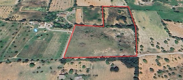 Grunde uden byggetilladelser til salg i Cas Concos, Felanitx - € 425.000 (Ref: 9679244)