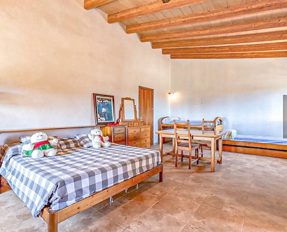 7 quarto Hotel para venda em Lloret de Vista Alegre com piscina garagem - 3 800 000 € (Ref: 9685651)