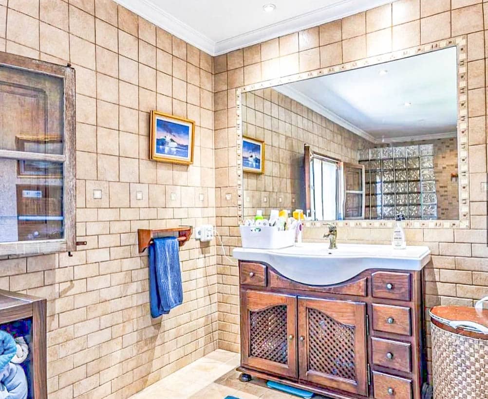 7 quarto Hotel para venda em Lloret de Vista Alegre com piscina garagem - 3 800 000 € (Ref: 9685651)