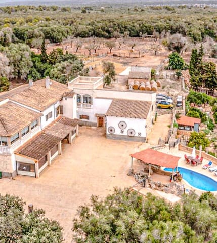 7 quarto Hotel para venda em Lloret de Vista Alegre com piscina garagem - 3 800 000 € (Ref: 9685651)