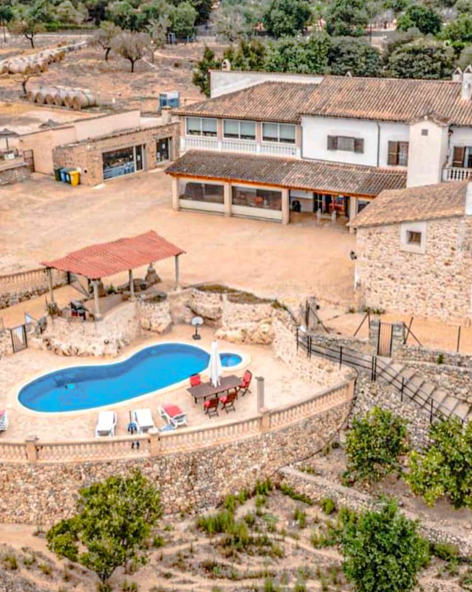 7 quarto Hotel para venda em Lloret de Vista Alegre com piscina garagem - 3 800 000 € (Ref: 9685651)