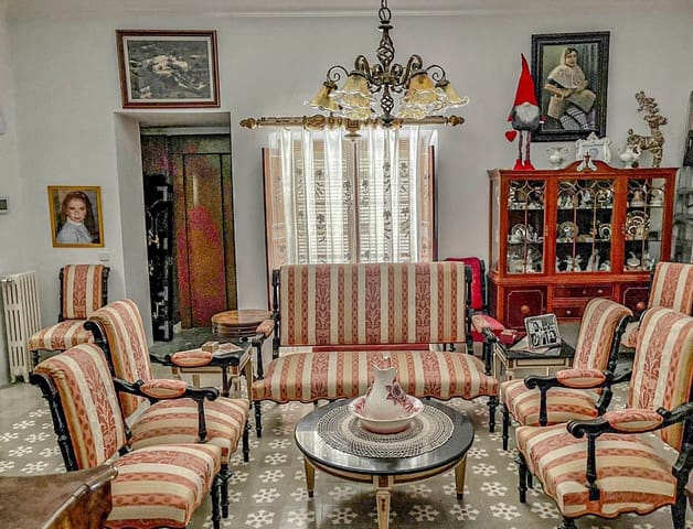 7 quarto Hotel para venda em Lloret de Vista Alegre com piscina garagem - 3 800 000 € (Ref: 9685651)