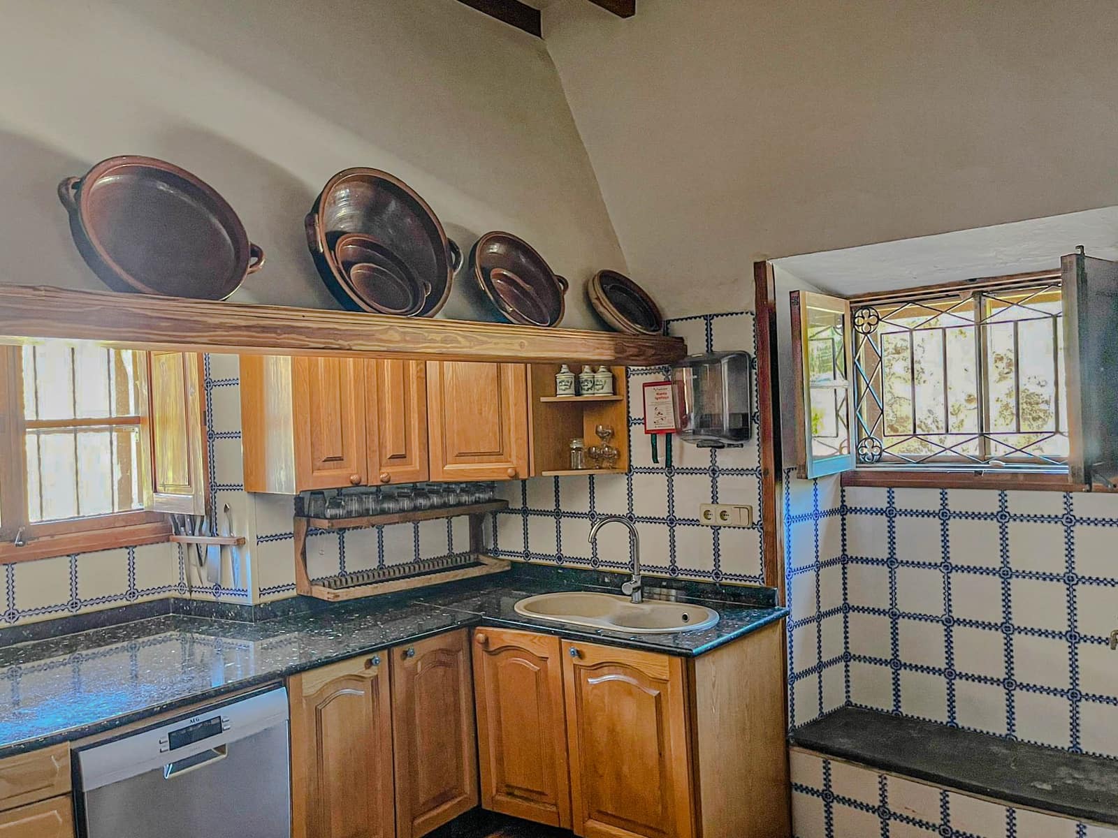 7 quarto Hotel para venda em Lloret de Vista Alegre com piscina garagem - 3 800 000 € (Ref: 9685651)