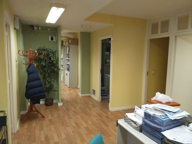 6 Zimmer Büro zu verkaufen in Son Caliu, Calvià mit Pool - 350.000 € (Ref: 9685695)