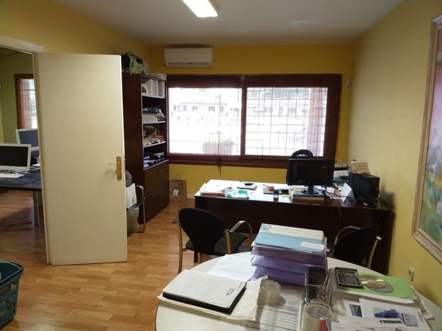 6 Zimmer Büro zu verkaufen in Son Caliu, Calvià mit Pool - 350.000 € (Ref: 9685695)