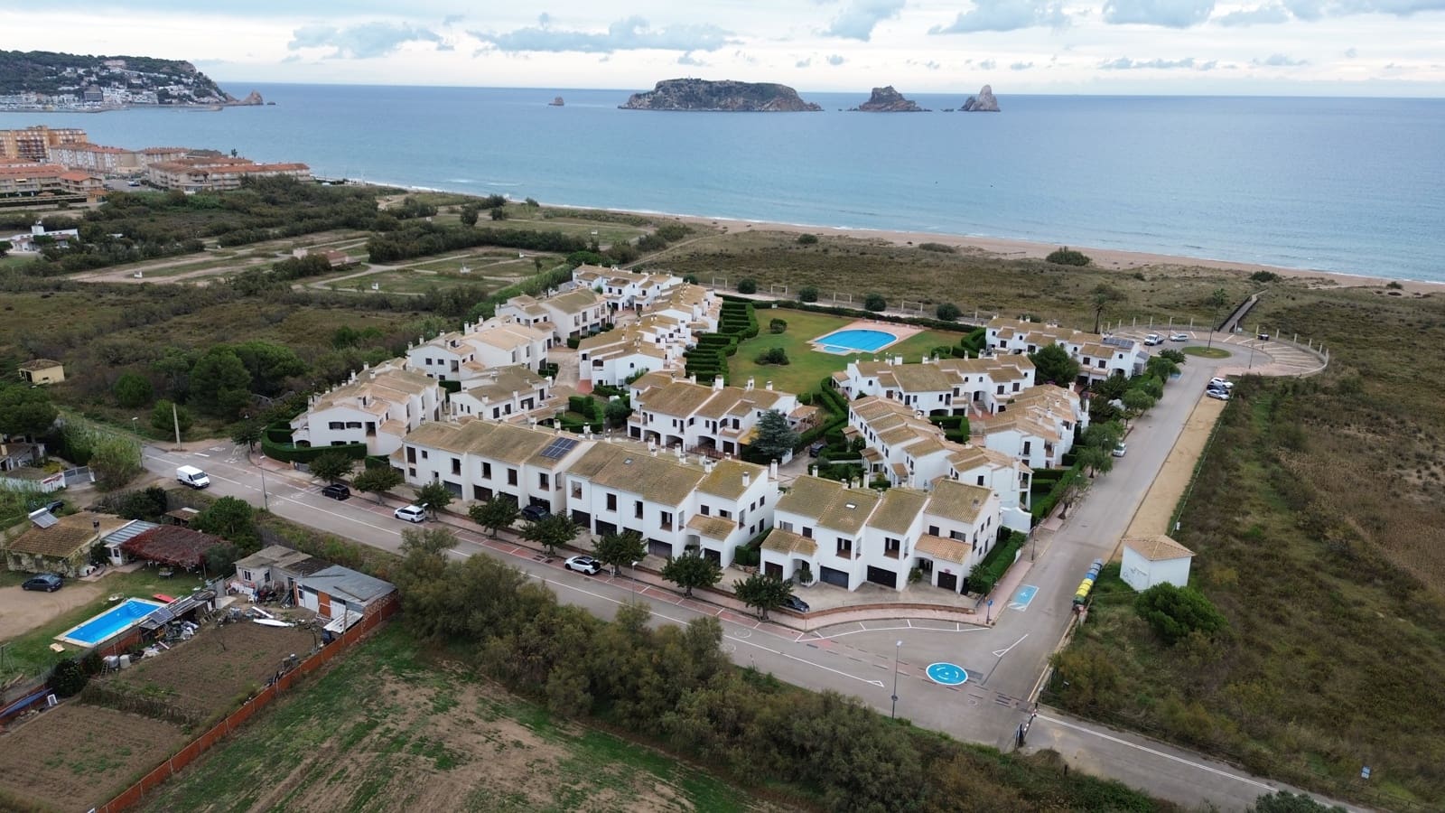 4 slaapkamer Rijtjeshuis te koop in Torroella de Montgri met zwembad garage - € 465.000 (Ref: 9664054)