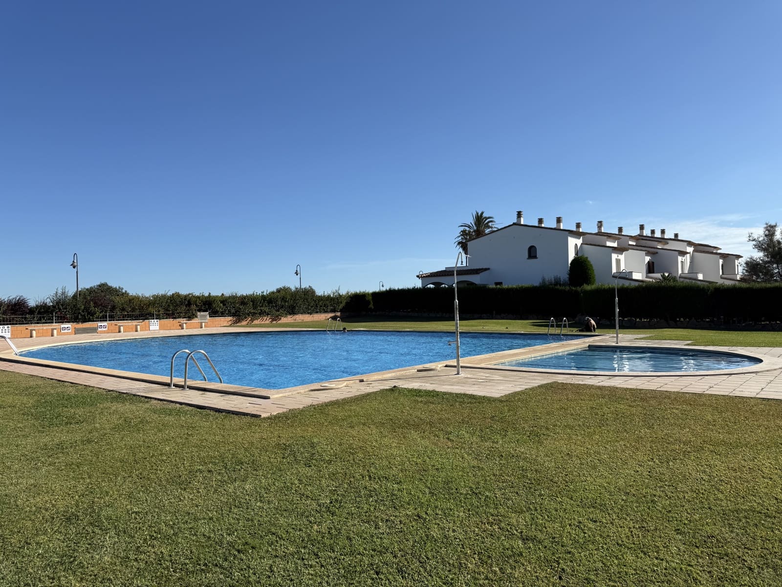 4 slaapkamer Rijtjeshuis te koop in Torroella de Montgri met zwembad garage - € 465.000 (Ref: 9664054)