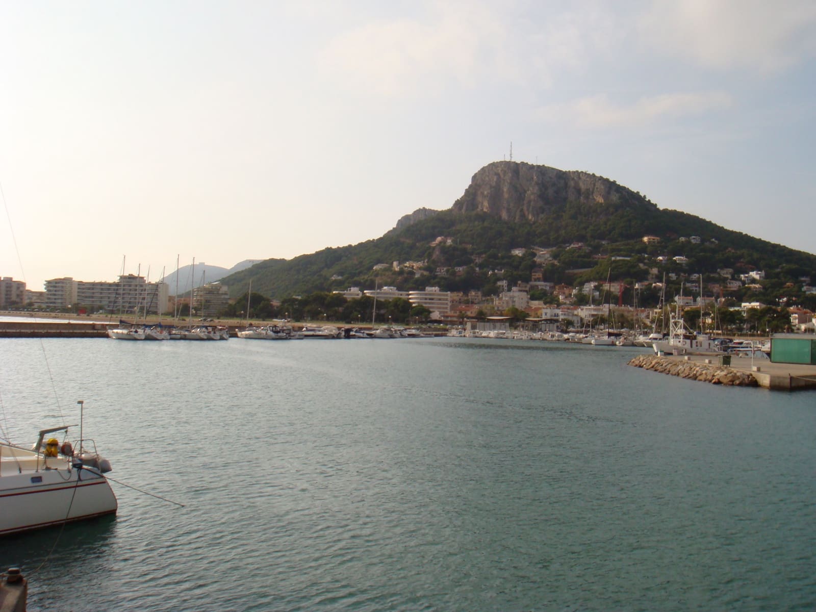 Apartament na sprzedaż w Torroella de Montgri z basenem - 145 000 € (Ref: 9667220)