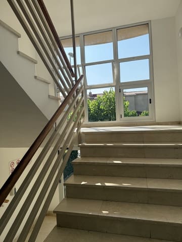 Apartament na sprzedaż w Torroella de Montgrí z basenem - 145 000 € (Ref: 9667220)