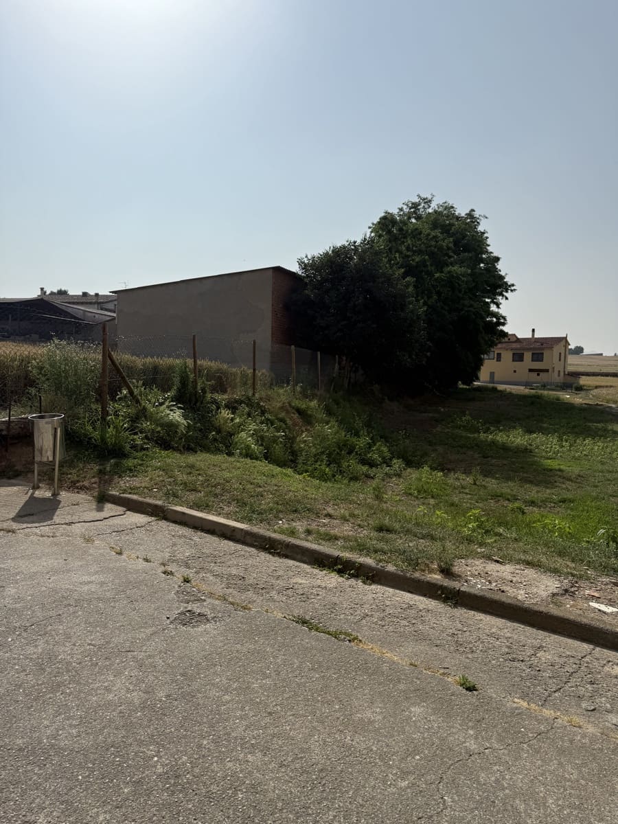 Tomt till salu i Manlleu - 119 500 € (Ref: 9669296)