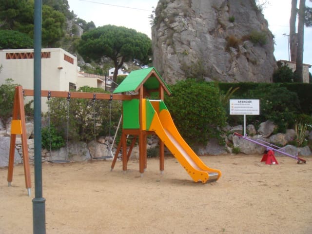 Appartement de Plage de 2 chambres de location de vacances à L'Estartit avec piscine garage - 300 € (Ref: 9669545)