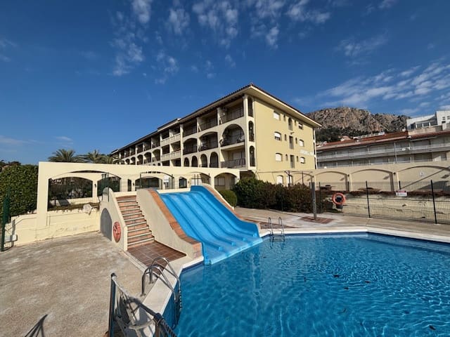 2 bedroom Apartment for holiday rental in L'Estartit with pool garage - € 350 (Ref: 9770920)