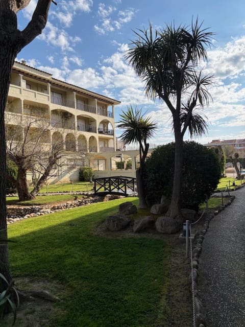 2 bedroom Apartment for holiday rental in L'Estartit with pool garage - € 350 (Ref: 9770920)