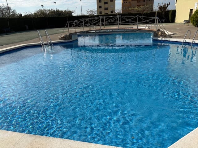 Appartement de 2 chambres de location de vacances à L'Estartit, Torroella de Montgrí avec piscine garage - 350 € (Ref: 9770920)