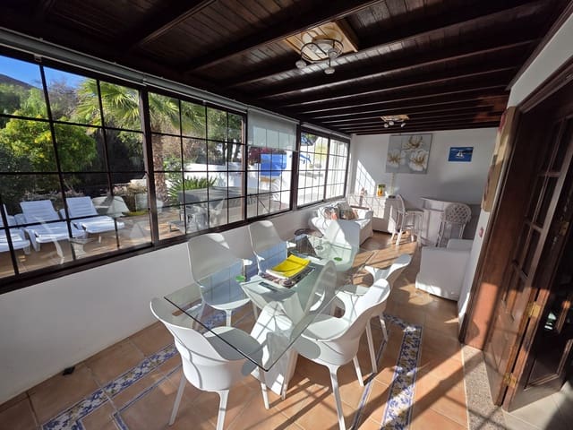 3 Zimmer Villa zu verkaufen in Playa Blanca, Yaiza mit Pool Garage - 450.000 € (Ref: 9707797)