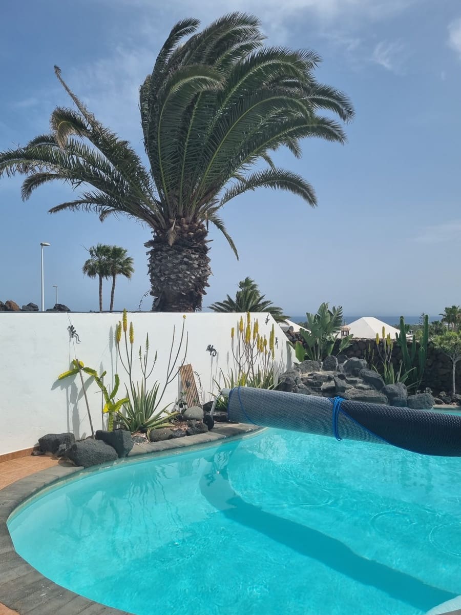 3 bedroom Villa for holiday rental in Yaiza with pool garage - € 1,250 (Ref: 9707803)