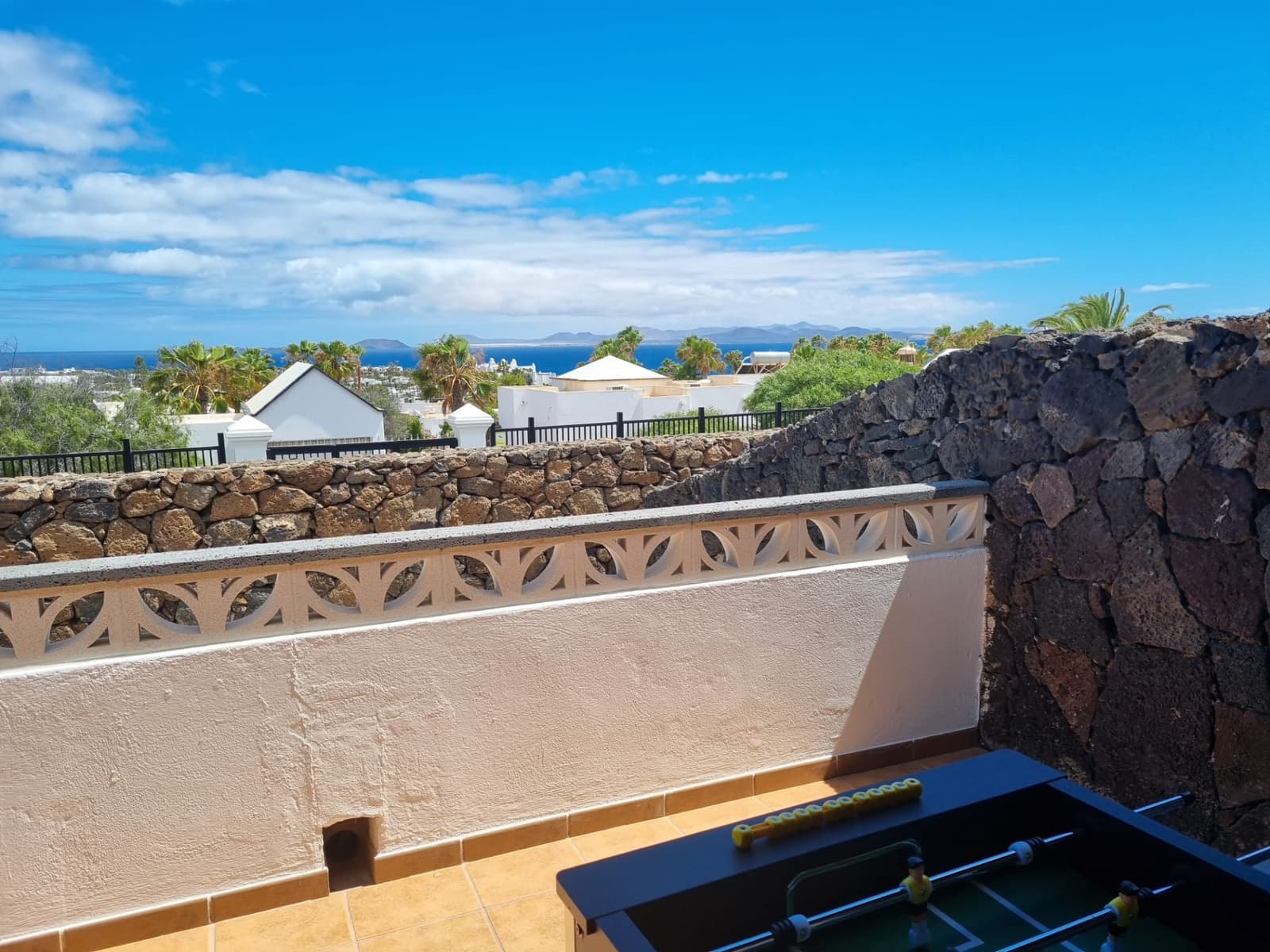 3 bedroom Villa for holiday rental in Yaiza with pool garage - € 1,250 (Ref: 9707803)