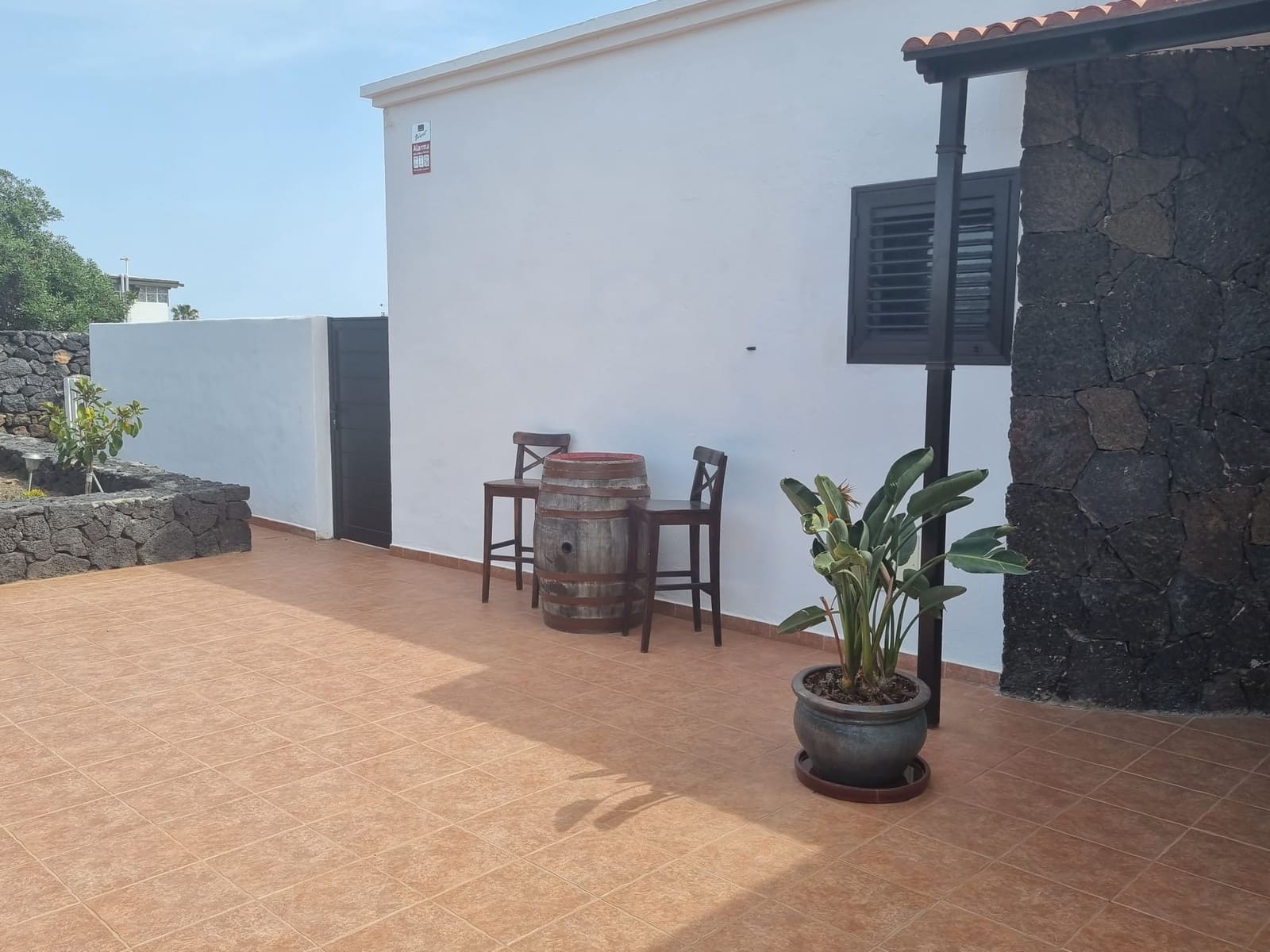 3 bedroom Villa for holiday rental in Yaiza with pool garage - € 1,250 (Ref: 9707803)