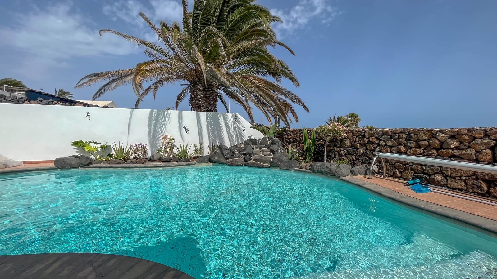 3 bedroom Villa for holiday rental in Yaiza with pool garage - € 1,250 (Ref: 9707803)