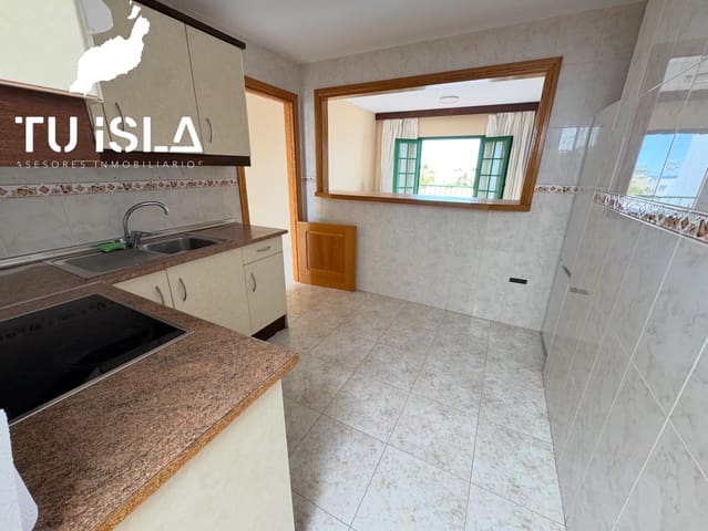 2 chambre Appartement à vendre à Costa Teguise, Teguise avec piscine garage - 310 000 € (Ref: 9857798)