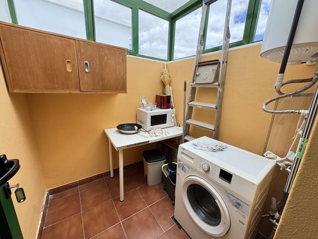 2 chambre Appartement à vendre à Costa Teguise, Teguise avec piscine garage - 310 000 € (Ref: 9857798)