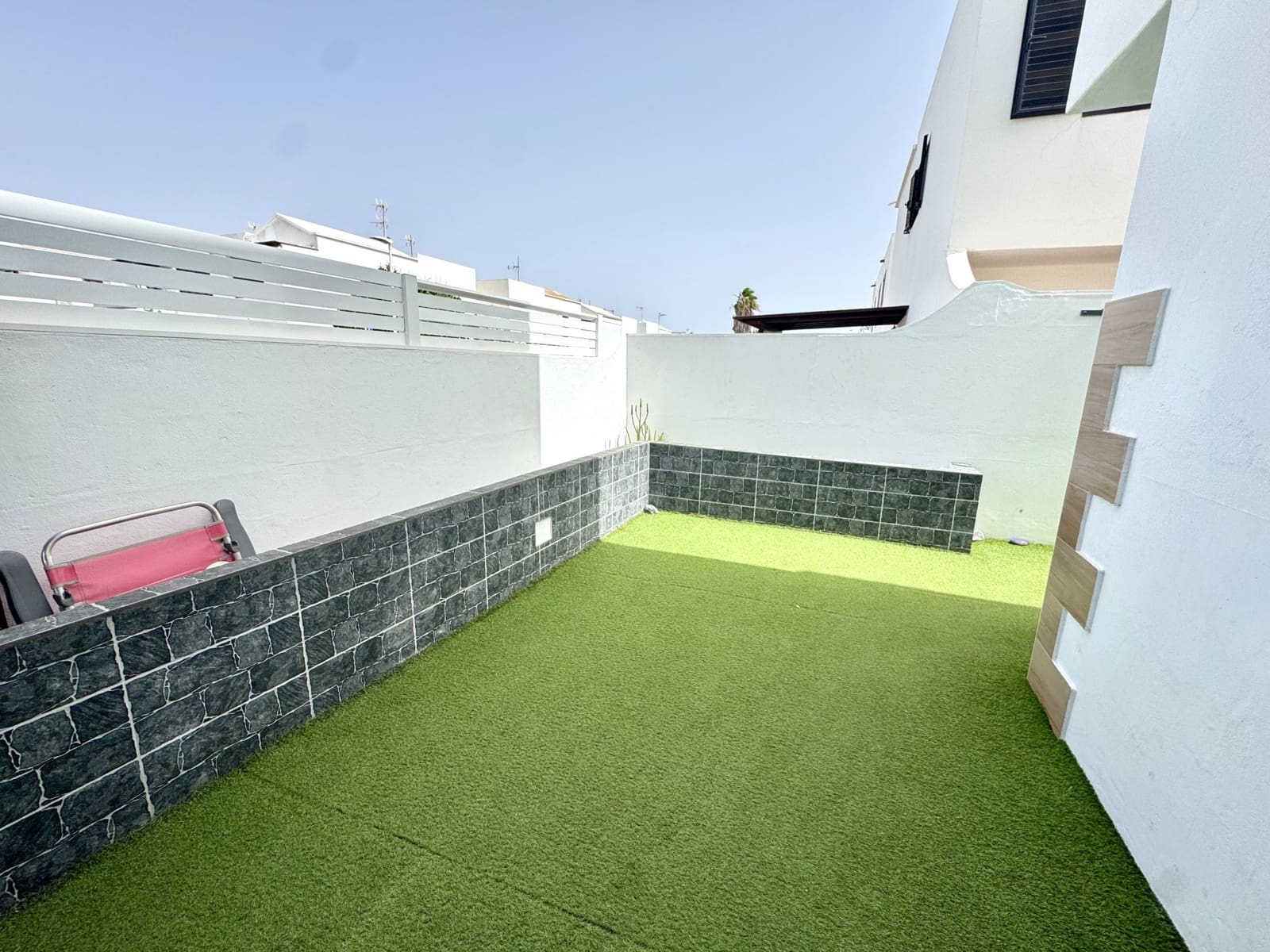 4 soveværelse Byhus til salg i Arrecife med swimmingpool - € 485.000 (Ref: 9857800)