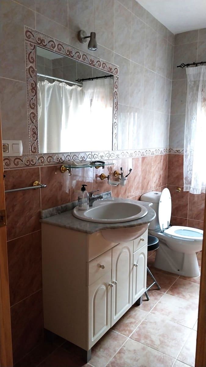 Radhus att hyra i Molvizar - 550 € (Ref: 9665627)