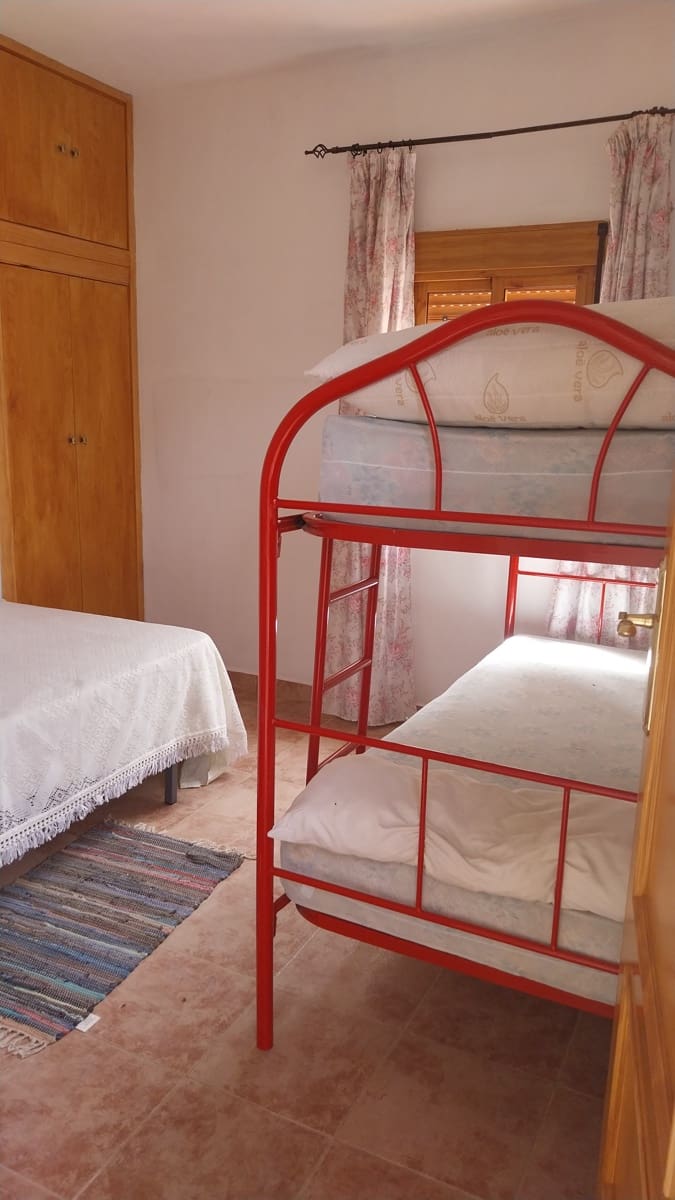 Radhus att hyra i Molvizar - 550 € (Ref: 9665627)