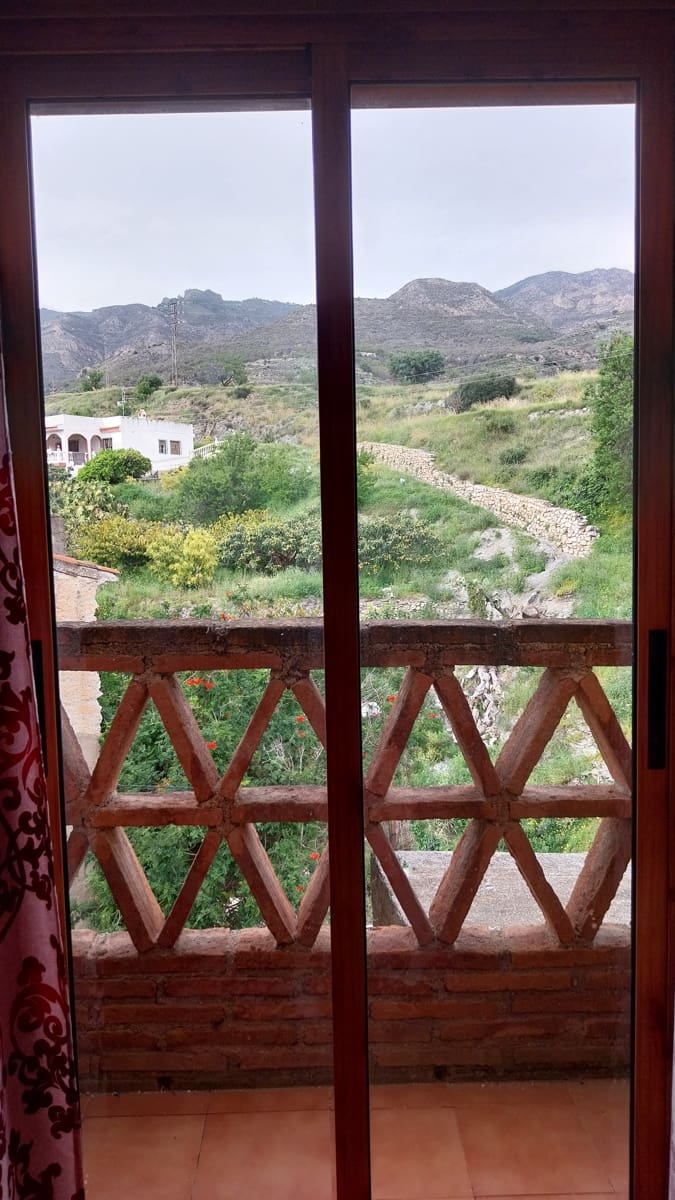 Radhus att hyra i Molvizar - 550 € (Ref: 9665627)