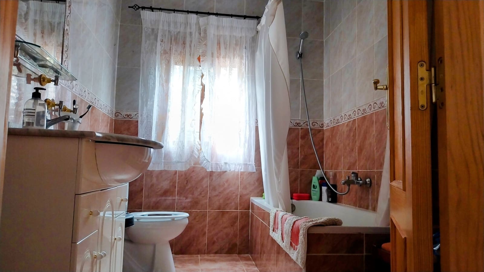 Radhus att hyra i Molvizar - 550 € (Ref: 9665627)