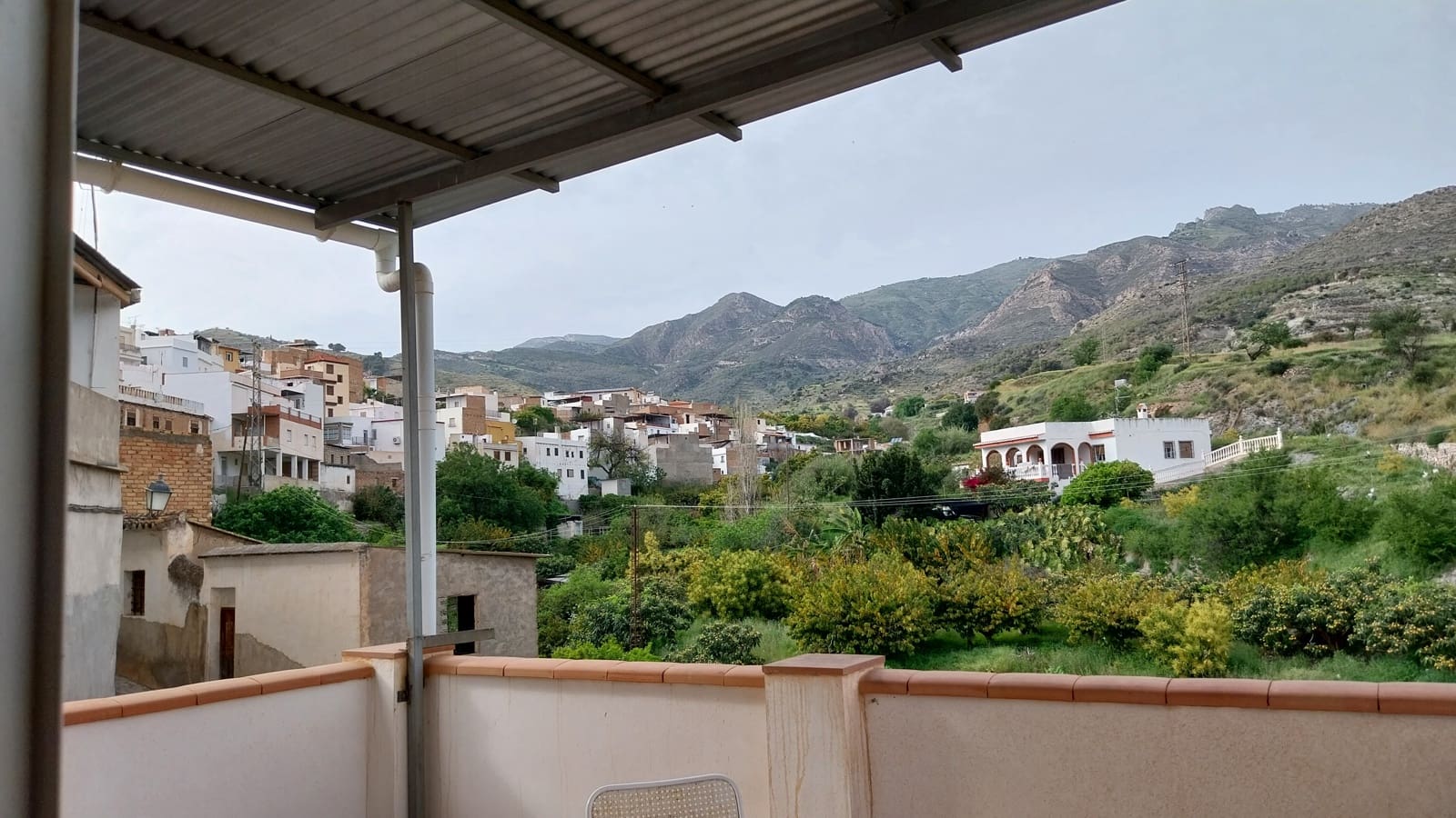 Radhus att hyra i Molvizar - 550 € (Ref: 9665627)