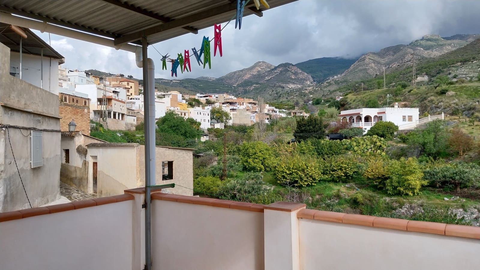 Radhus att hyra i Molvizar - 550 € (Ref: 9665627)