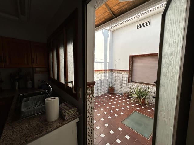 3 bedroom Townhouse for sale in Benirredrá with garage - € 470,000 (Ref: 9673624)