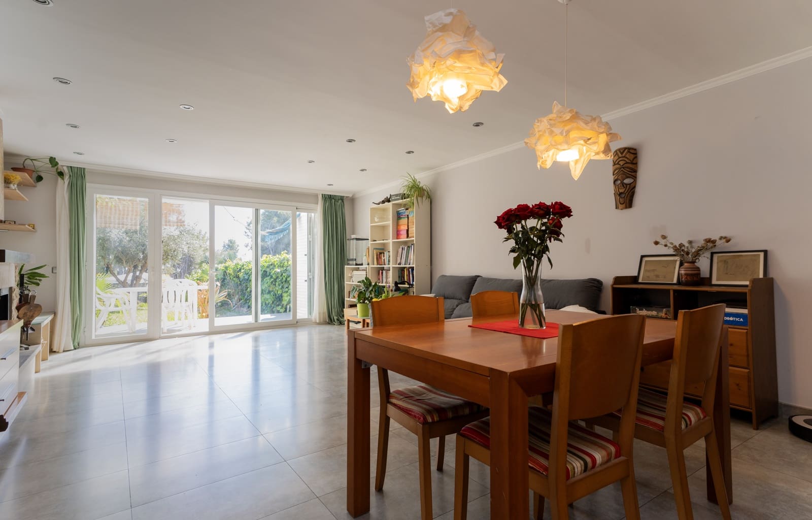 4 soveværelse Semi-Rækkehus til salg i Tarragona by med swimmingpool garage - € 618.000 (Ref: 9696861)