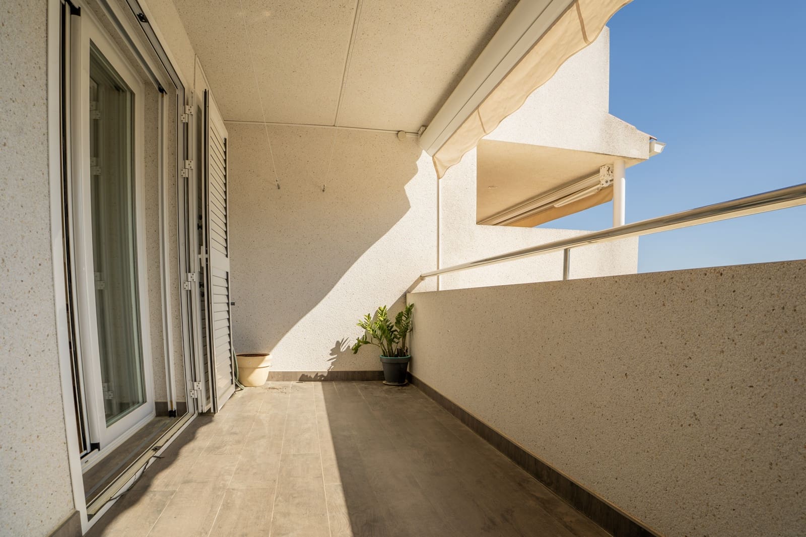 4 soveværelse Semi-Rækkehus til salg i Tarragona by med swimmingpool garage - € 618.000 (Ref: 9696861)