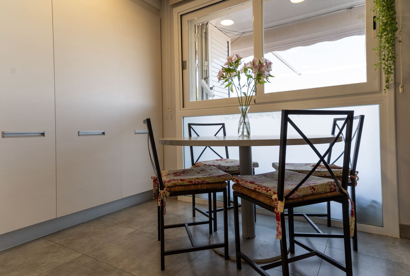 4 soveværelse Semi-Rækkehus til salg i Tarragona by med swimmingpool garage - € 618.000 (Ref: 9696861)