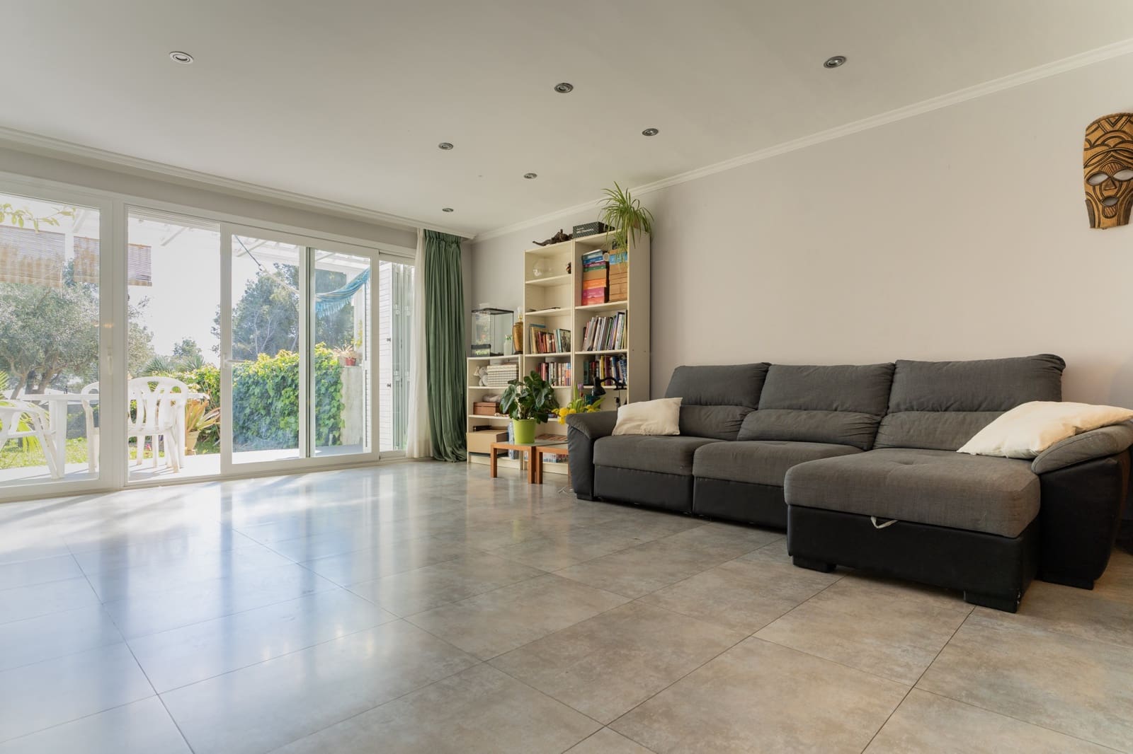 4 soveværelse Semi-Rækkehus til salg i Tarragona by med swimmingpool garage - € 618.000 (Ref: 9696861)