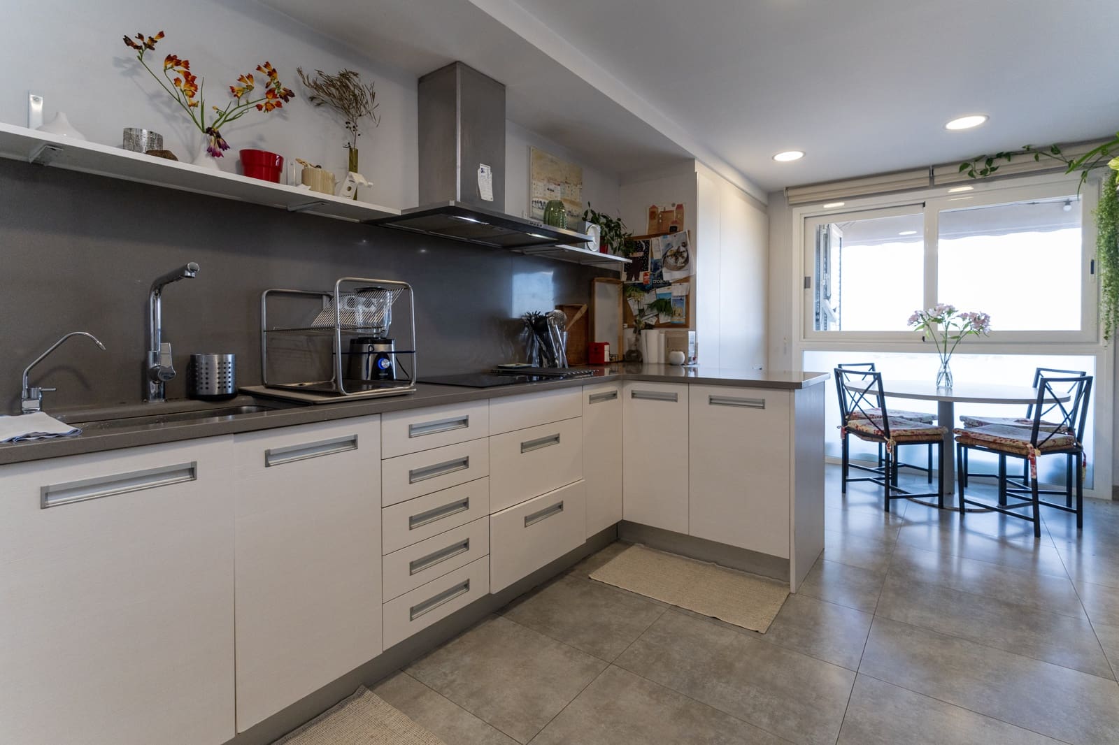 4 soveværelse Semi-Rækkehus til salg i Tarragona by med swimmingpool garage - € 618.000 (Ref: 9696861)