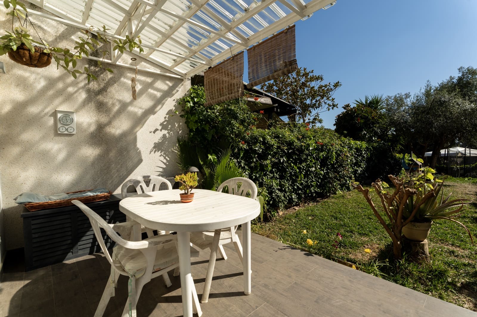 4 soveværelse Semi-Rækkehus til salg i Tarragona by med swimmingpool garage - € 618.000 (Ref: 9696861)