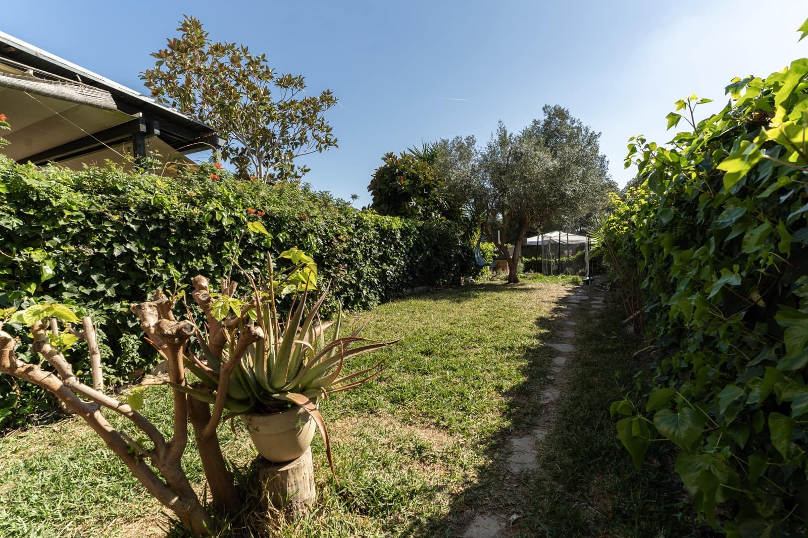 4 soveværelse Semi-Rækkehus til salg i Tarragona by med swimmingpool garage - € 618.000 (Ref: 9696861)