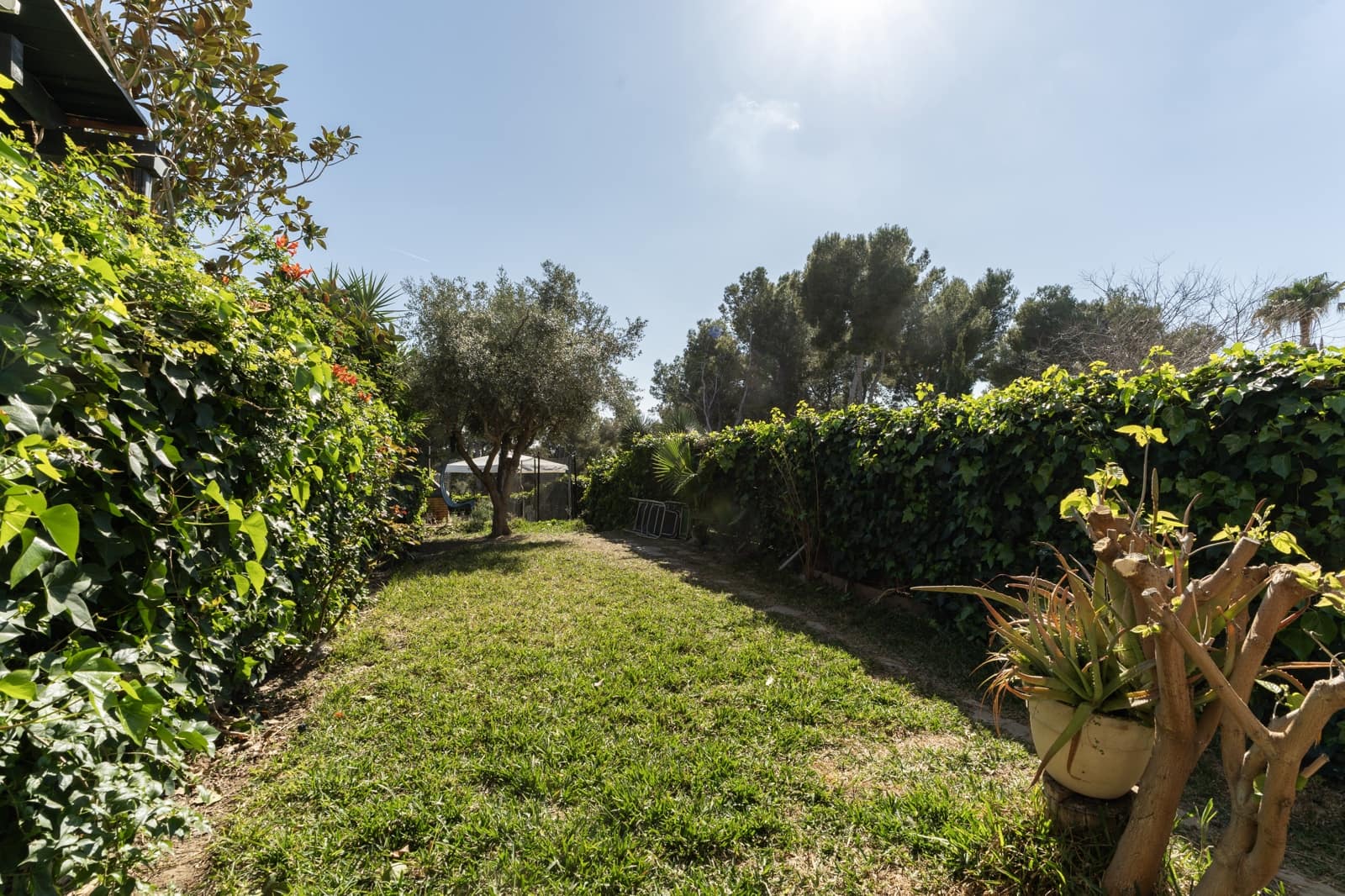 4 soveværelse Semi-Rækkehus til salg i Tarragona by med swimmingpool garage - € 618.000 (Ref: 9696861)