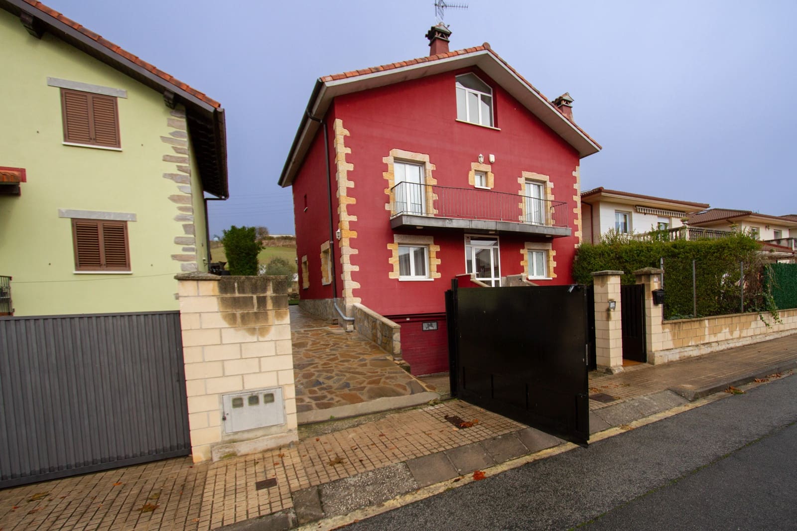 6 soveværelse Villa til salg i Cendea de Olza/Oltza Zendea med swimmingpool garage - € 460.000 (Ref: 9677822)