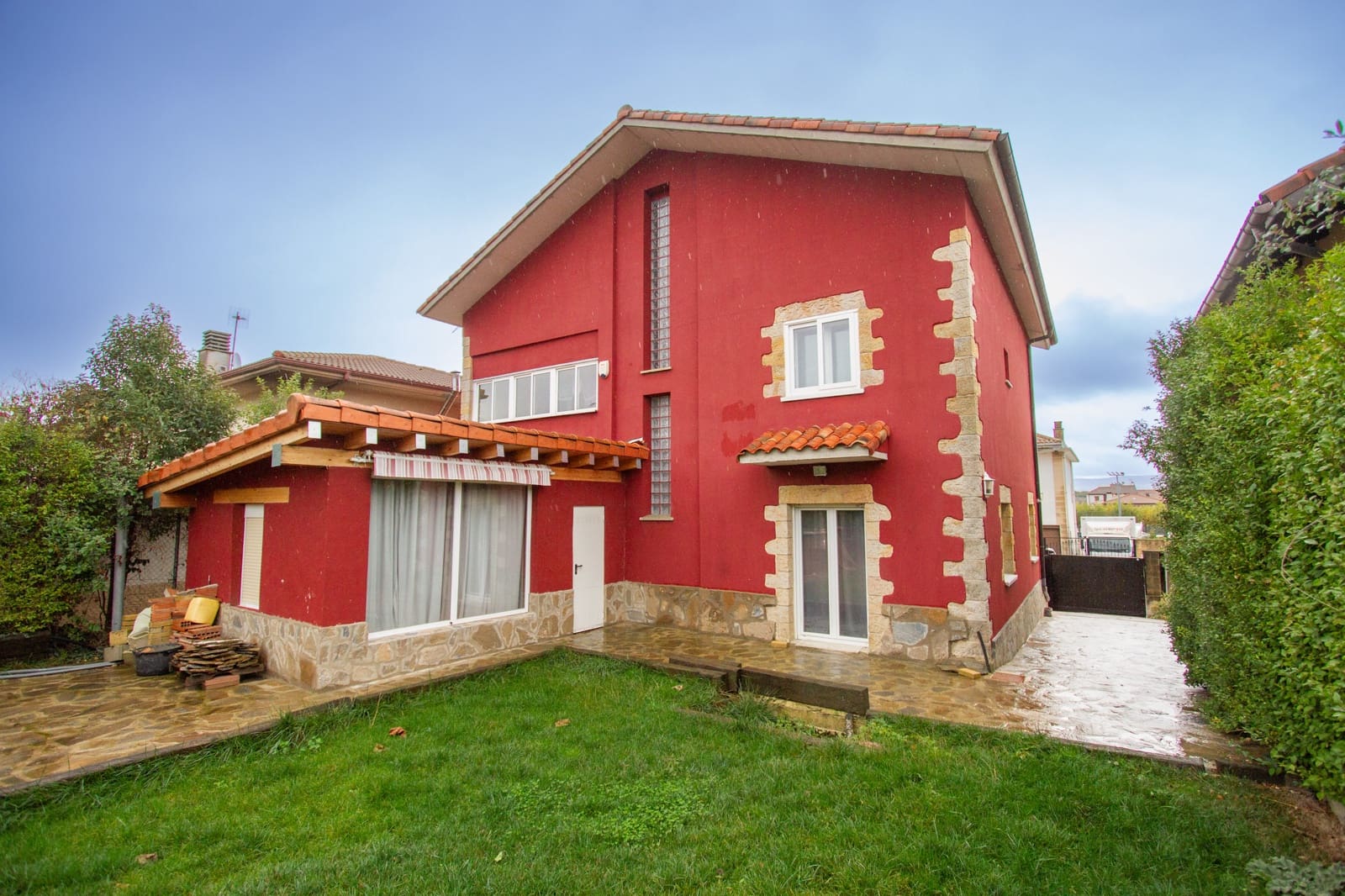 6 soveværelse Villa til salg i Cendea de Olza/Oltza Zendea med swimmingpool garage - € 460.000 (Ref: 9677822)