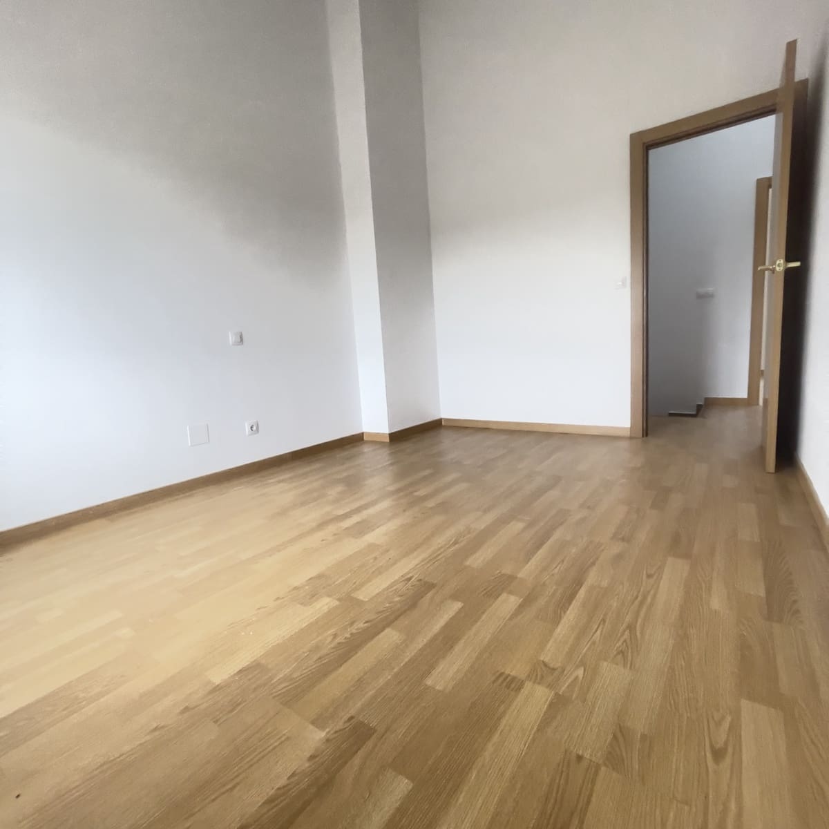 Adosado de 3 habitaciones en Canillas de Río Tuerto en venta con garaje - 100.000 € (Ref: 9677824)
