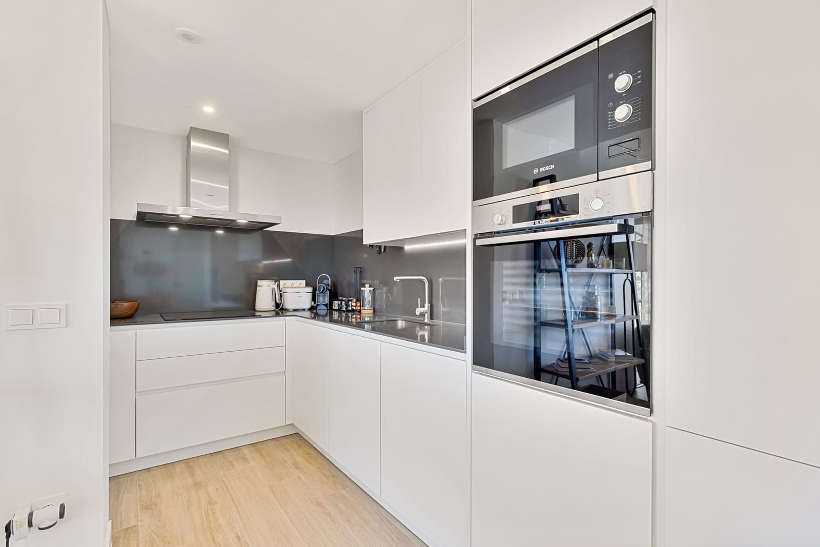 2 bedroom Penthouse for sale in Casares with pool garage - € 485,000 (Ref: 10034205)