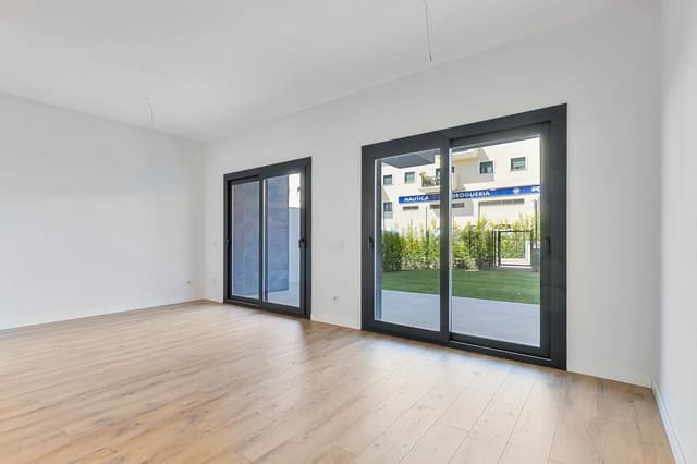 2 Zimmer Apartment zu verkaufen in Estepona mit Pool Garage - 595.000 € (Ref: 9968880)
