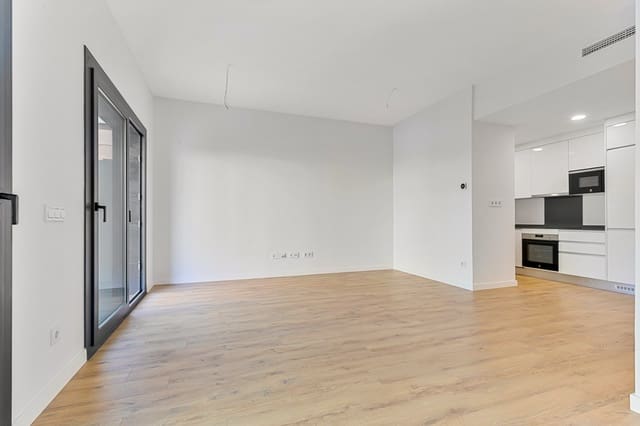 2 Zimmer Apartment zu verkaufen in Estepona mit Pool Garage - 595.000 € (Ref: 9968880)