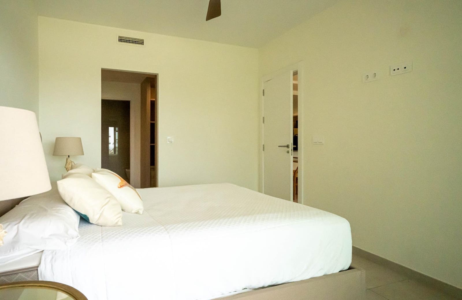 2 chambre Appartement à vendre à Isla Canela avec piscine garage - 475 000 € (Ref: 9715191)